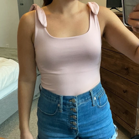 Tops - 🌸 pink bodysuit! 🌸